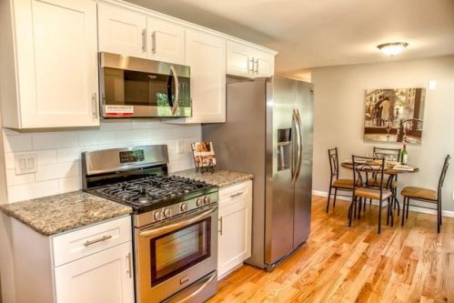 50 Bulat Dr, Springfield, MA 01129-1202