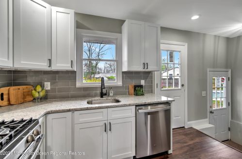 29 Chain Blvd, Berkeley Township NJ  08721-1907 exterior