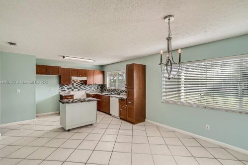 2029 Hideaway Cir, Fort Pierce FL 34952-4801 exterior