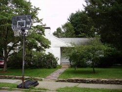 36 Swallow Dr, Newton, MA 02462-1306