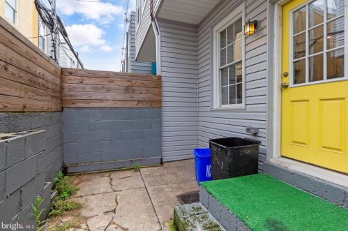 2059 Emily St, Philadelphia PA  19145-2822 exterior