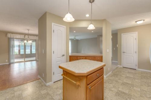 5881 Coddington Ln, Kalamazoo MI 49009-1791 exterior