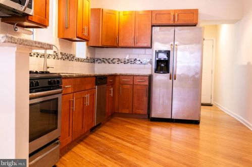 1434 17th St, Philadelphia PA  19146-4715 exterior