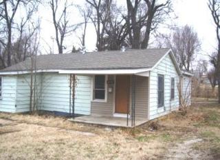 2749 Olive St, Springfield MO  65802-4621 exterior