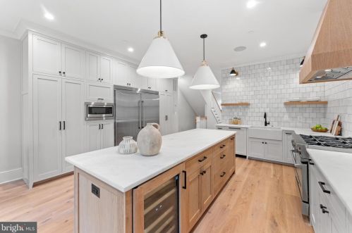 1332 Independence Ave, Washington DC  20003-2365 exterior