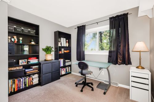 1901 Root St, Joliet IL 60403-1946 exterior