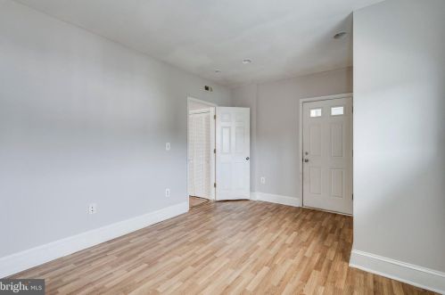 1320 T St, Washington DC 20009-4438 exterior