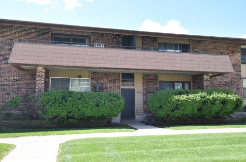 8731 Oklahoma Ave, Milwaukee WI  53227-4546 exterior