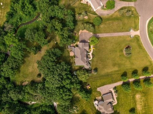 6585 Hillstrom Rd, Maple Plain MN 55359-8748 exterior