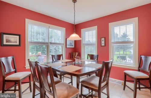 31 Lewiston Cir, Lancaster PA 17601-4883 exterior