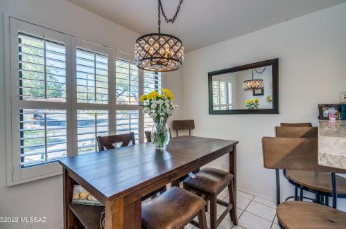 840 Placita Del Mirador, Tucson AZ  85718-1957 exterior