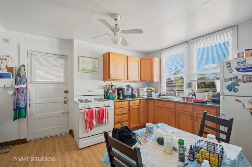 2525 Haddon Ave, Chicago IL exterior