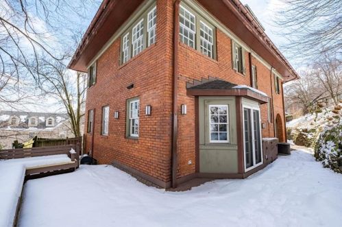 4305 Centre Ave, Pittsburgh PA 15213-1452 exterior