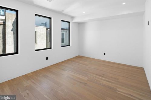 1355 Kater St, Philadelphia PA 19147-1817 exterior