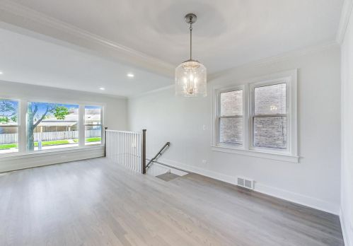 6416 Raven St, Chicago IL  60631-2516 exterior