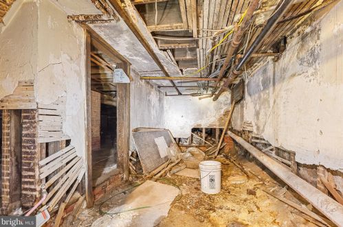 1600 18 St, Philadelphia PA 19145-1435 exterior