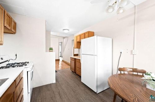 325 8th Ave, Duluth MN 55802-2606 exterior