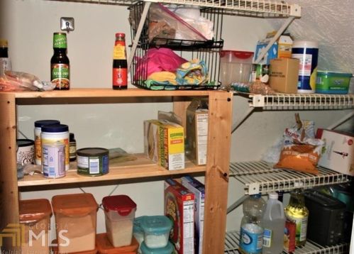 9158 Carroll Manor Dr, Atlanta GA  30350-2012 exterior