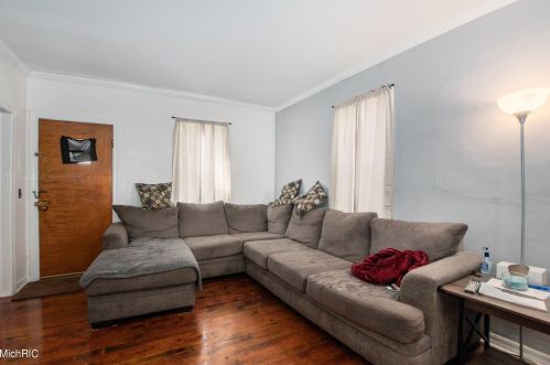 1692 Mcgraft St, Meskegon MI 49441-1753 exterior