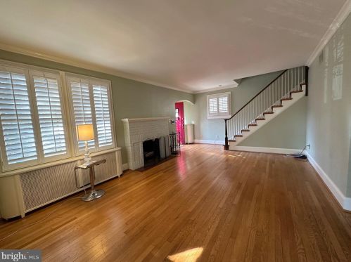 5401 32nd St, Washington DC  20015-1303 exterior