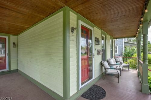 67 Leigh St, Clinton NJ 08809-1348 exterior