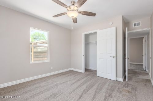 5817 Beverly St, Tucson AZ 85711-5141 exterior