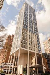 1300 Astor St, Chicago IL  60610-2139 exterior