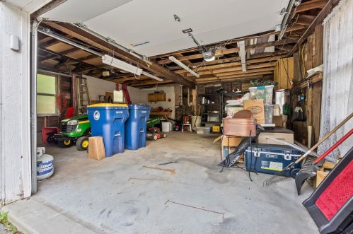 39 Pollard Rd, Plaistow NH 03865-2531 exterior