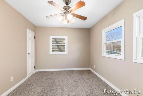 1340 Hollywood St, Grand Rapids MI 49505-3842 exterior