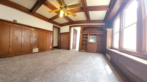 1738 34, Milwaukee WI 53215-2301 exterior