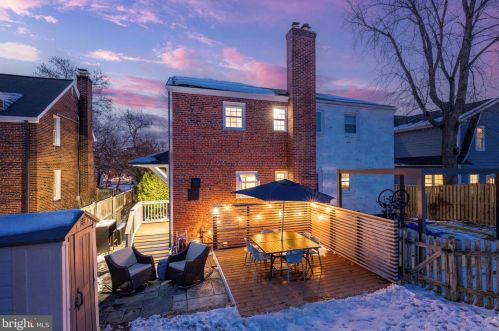 109 Raymond Ave, Alexandria, VA 22301-1139