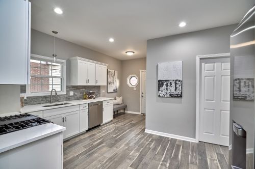 519 6 Ave, Broadview IL 60153-1148 exterior