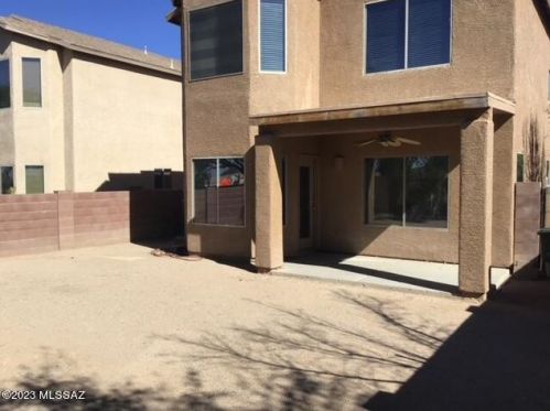 7916 Baja Stone Ave, Tucson AZ  85756-8477 exterior
