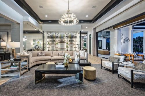 691 Annemore Ln, Naples FL 34108-7520 exterior