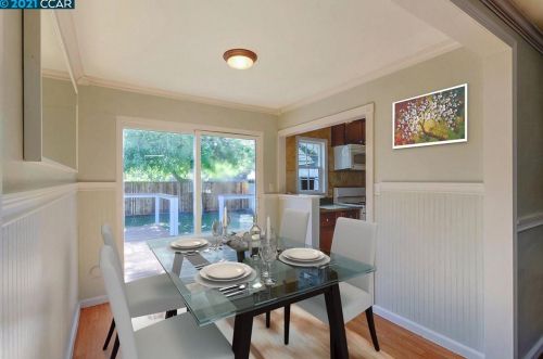 2704 Crescent Dr, Concord CA 94520-1919 exterior