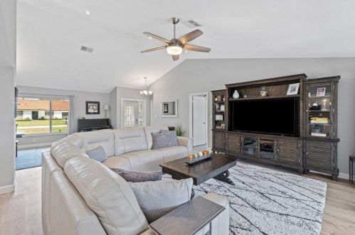 17335 Lake Park Rd, Boca Raton FL 33487-1166 exterior