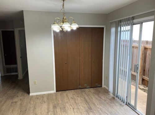 12000 Arrowwood Dr, Austin TX  78727-5802 exterior