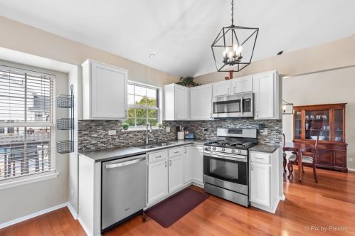 1772 Kennsington Ln, Bull Valley IL 60014-2047 exterior