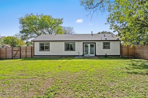 4802 Brassiewood Dr, Austin TX 78744-5107 exterior