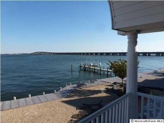 515 Buoy Pl, Toms River NJ  08753-6230 exterior