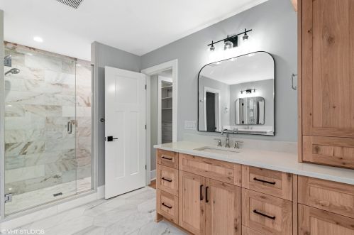 245 Highland Ave, Elmhurst IL  60126-2554 exterior