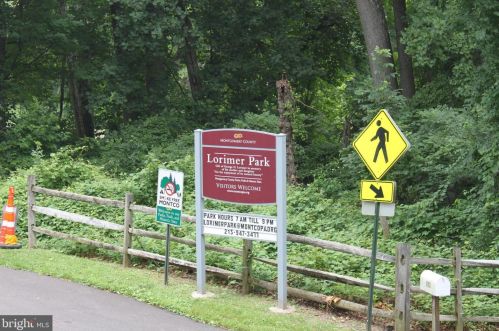 221 Moredon Rd, Huntingdon Valley, PA 19006-7952