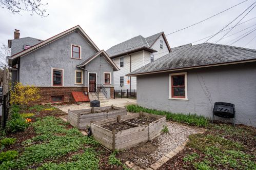 1817 48, Milwaukee WI 53208-1714 exterior