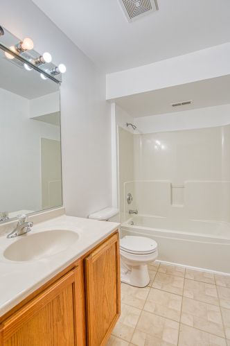 1502 Karlov Ave, Chicago IL 60651-1927 exterior