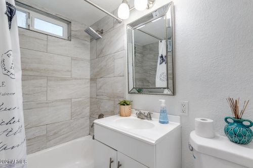 395 21st Ave, Phoenix AZ 85027-3422 exterior