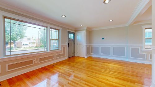 4506 Narragansett Ave, Chicago, IL 60706-7303