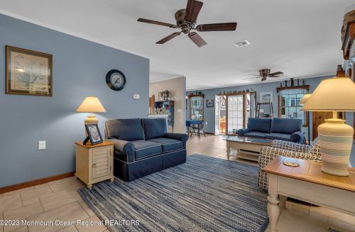 205 Hayes Ct, Lavallette NJ 08735-3110 exterior