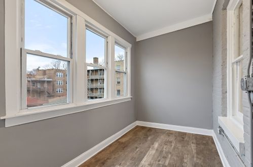 3312 Cullom Ave, Chicago IL 60618-1218 exterior