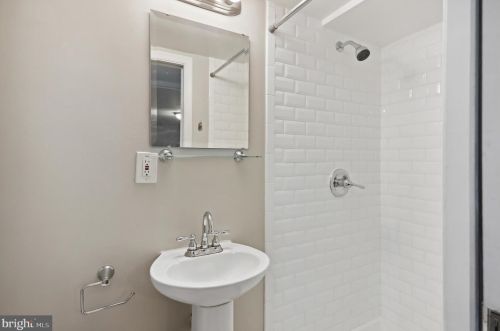 6409 Eastern Ave, Silver Spring MD  20912-4728 exterior