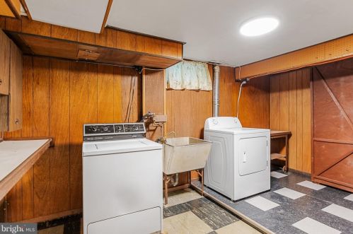 801 Pasadena Dr, Somerdale NJ  08083-1901 exterior